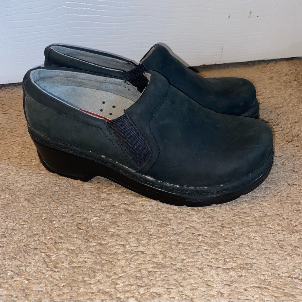 KLOGS Mission Black Nubuck Leather Slip-On shoes 7 W